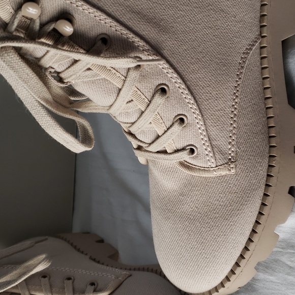 NEW Marc Fisher Fayth Lugsole Hiker Boot - Picture 4 of 11